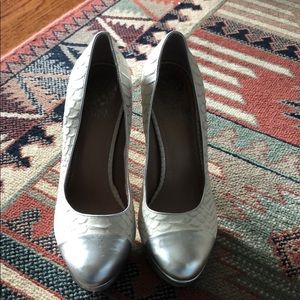 Once Camino leather pumps like NEW 7.5
